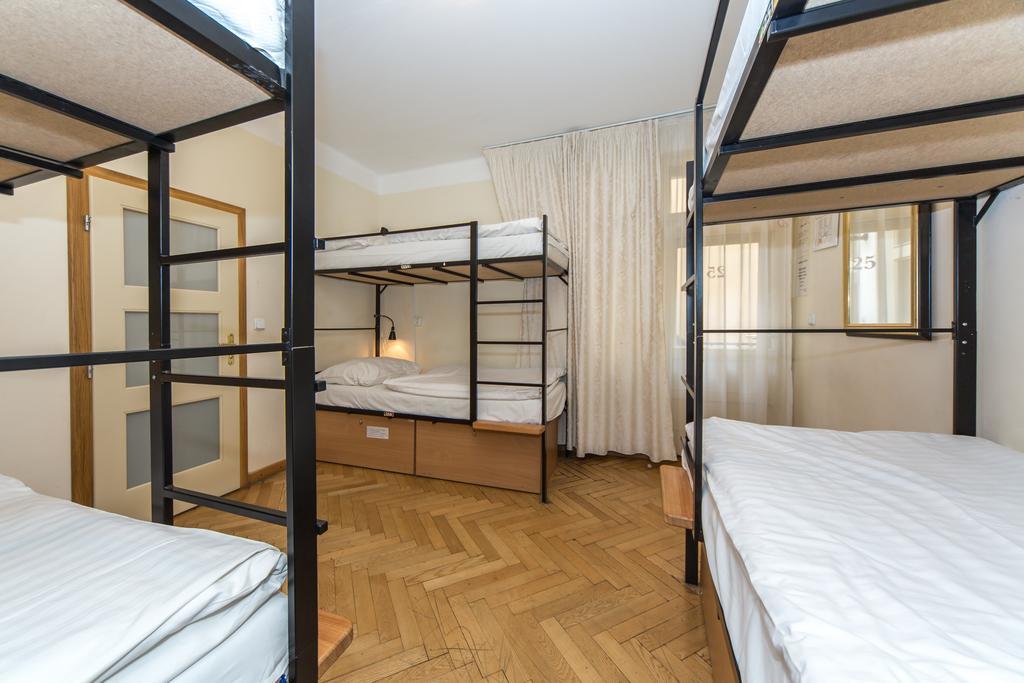 Hostel Mango Πράγα Εξωτερικό φωτογραφία