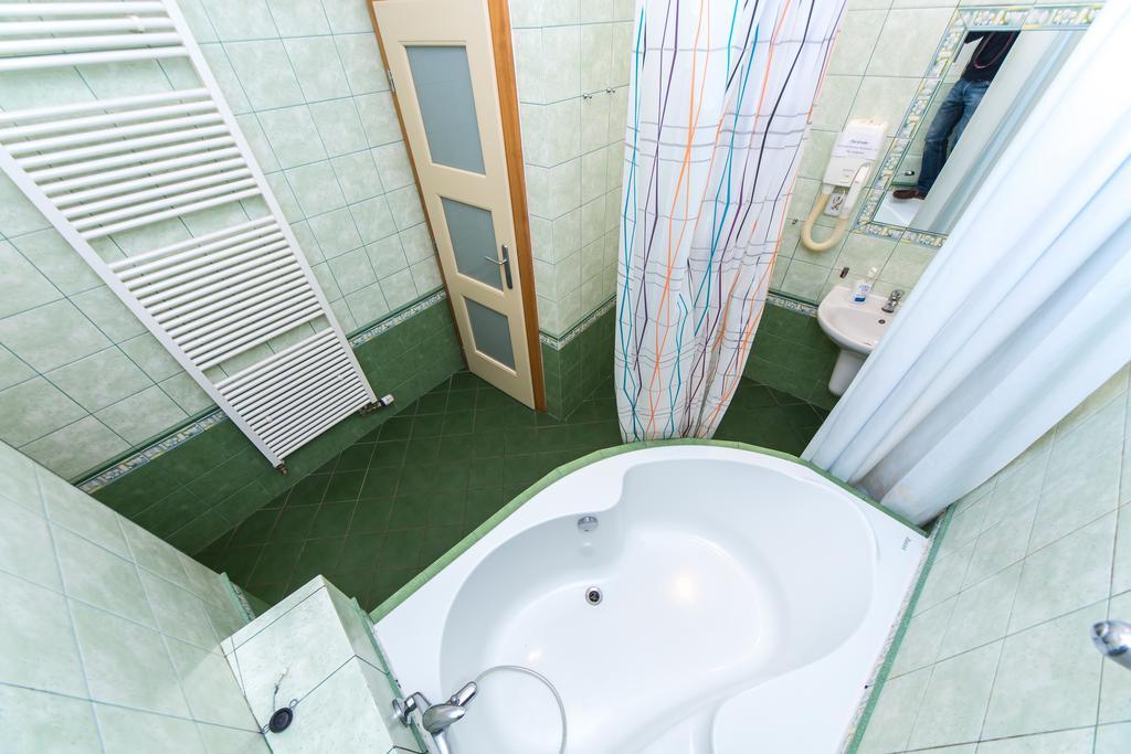 Hostel Mango Πράγα Εξωτερικό φωτογραφία