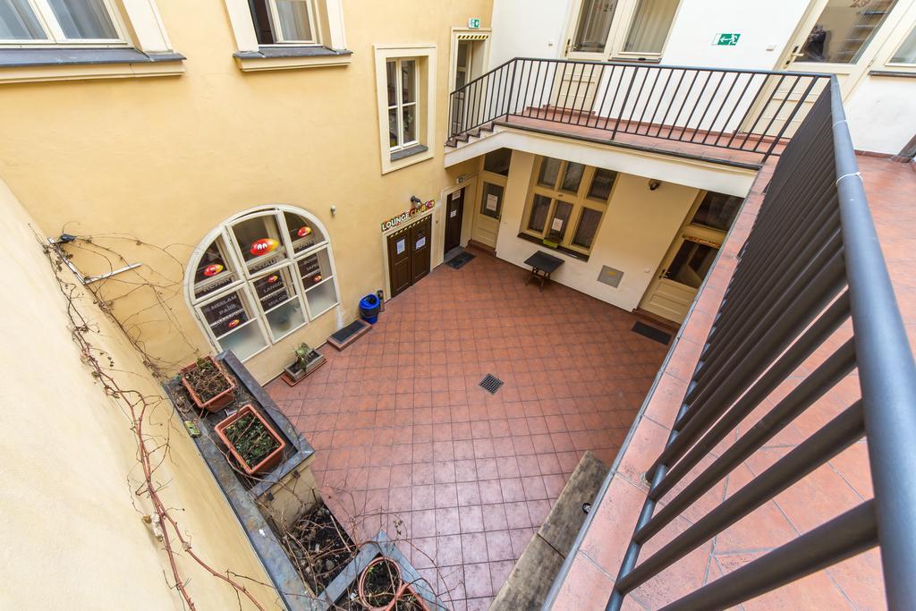 Hostel Mango Πράγα Εξωτερικό φωτογραφία